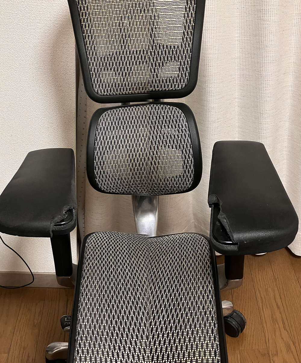 買い替え前の左右の肘おき